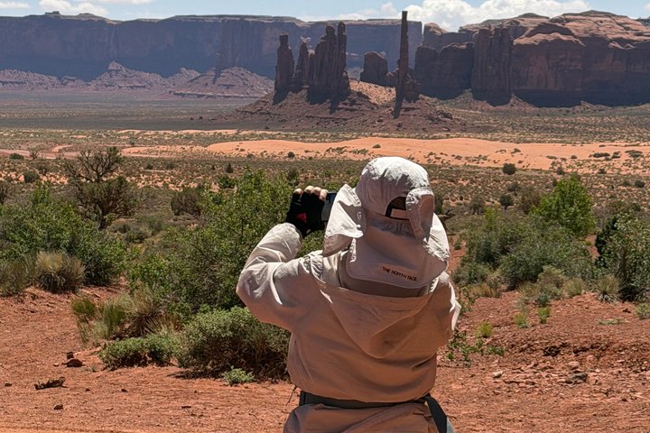 1.5 Hour Jeep Tour in Monument Valley