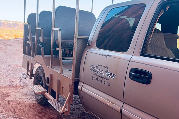 1.5 Hour Jeep Tour in Monument Valley