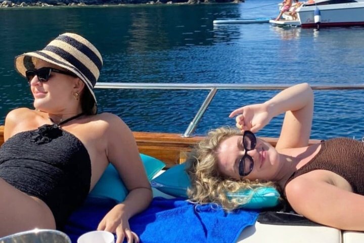 Private Half-Day Boat Tour of Ischia or Procida