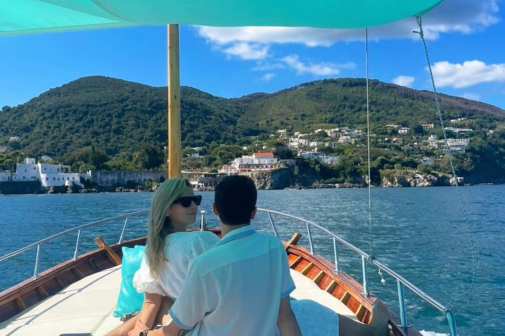 Private Half-Day Boat Tour of Ischia or Procida
