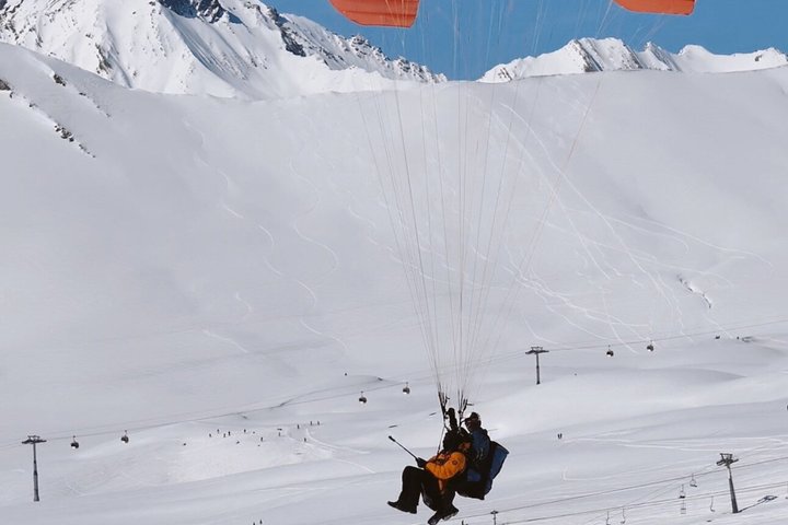 Cloudbase Paragliding in Gudauri, Georgia