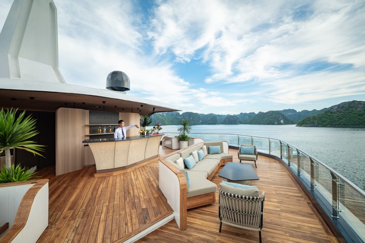 2D1N Elite Lan Ha Bay & Ha Long Bay Cruise with Infinity Pool