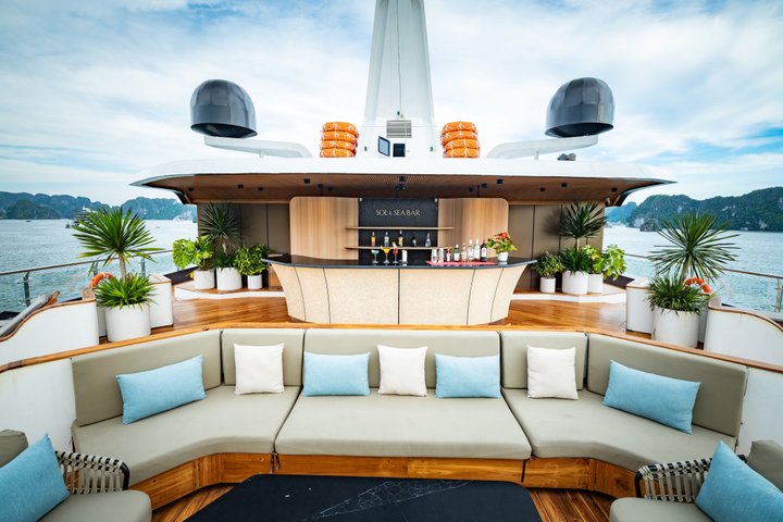 2D1N Elite Lan Ha Bay & Ha Long Bay Cruise with Infinity Pool