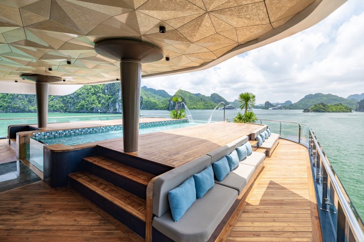2D1N Elite Lan Ha Bay & Ha Long Bay Cruise with Infinity Pool