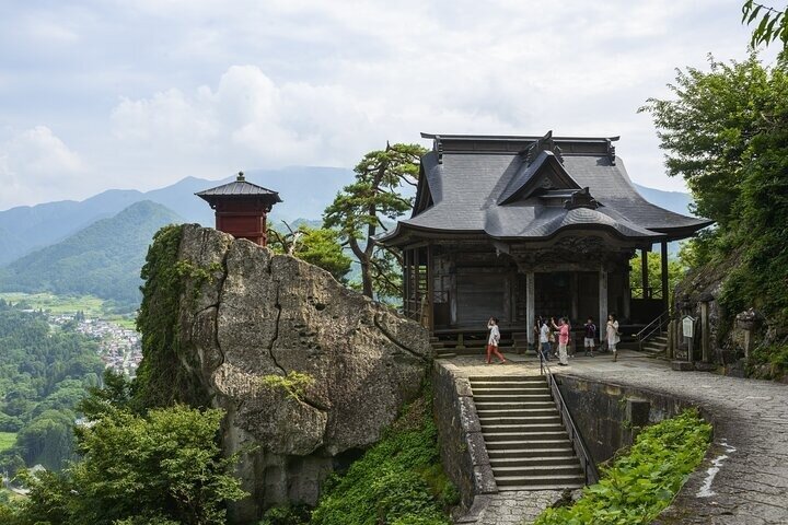 Yamagata 8 Hour Private Tour with Licensed Guide and Vehicle