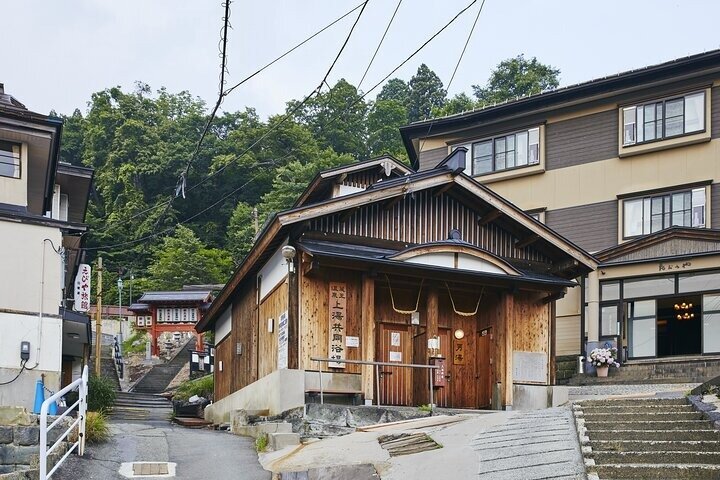 Yamagata 8 Hour Private Tour with Licensed Guide and Vehicle