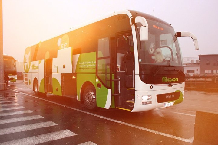 London Stansted Airport Bus Transfer Stansted to Central London