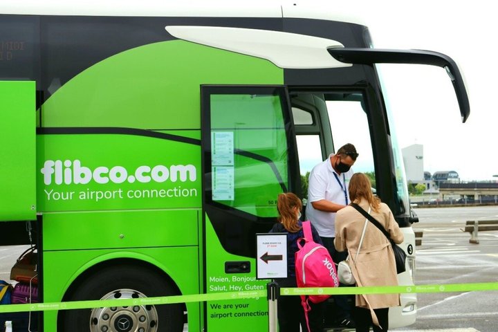 London Stansted Airport Bus Transfer Stansted to Central London