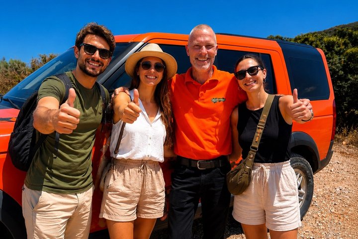 VIP Luxury Private Tour - Full Day - 4x4 Excursion with LandRover