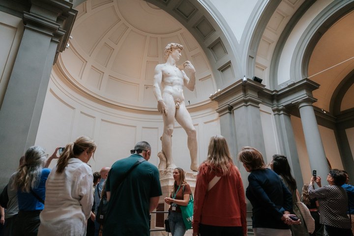 Best of Florence: Small Group Tour Skip-the-Line David & Accademia with Duomo