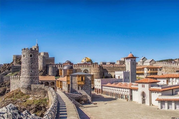 Private Day Trip to Borjomi and Rabati Castle