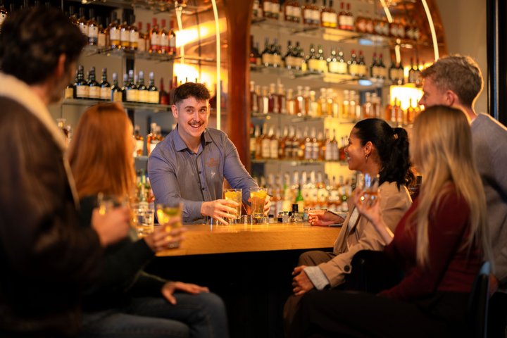 Cork Midleton DistilleryJameson Experience & Whiskey Tasting