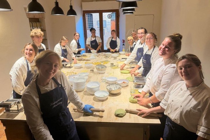 Tuscan, Italian, tiramisu cooking class and tasting 3 wines