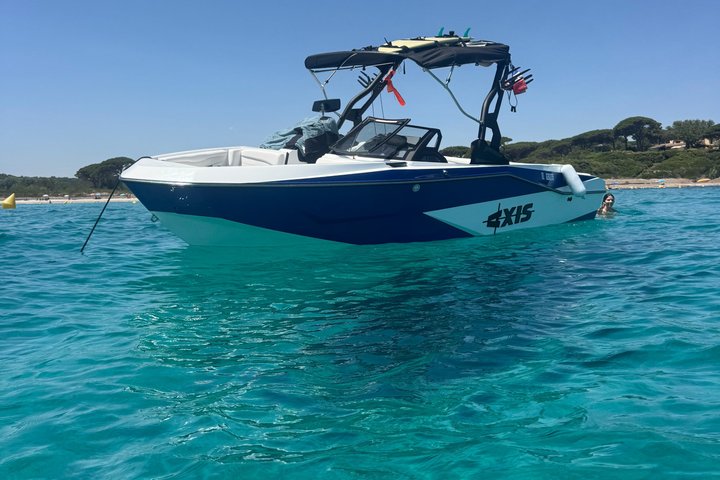 Private Wakesurf Wakeboard & Boat Experience Saint-Tropez
