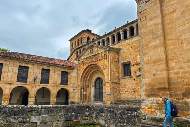 Santillana del Mar & Altamira Museum with tickets- small groups