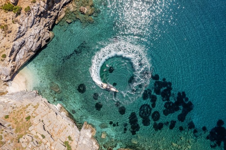 Andros: 4-Hour Cruise to Secluded Beaches (Food & Drinks Incl.)
