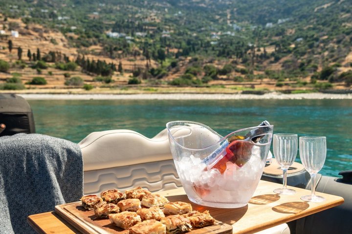 Andros: 4-Hour Cruise to Secluded Beaches (Food & Drinks Incl.)