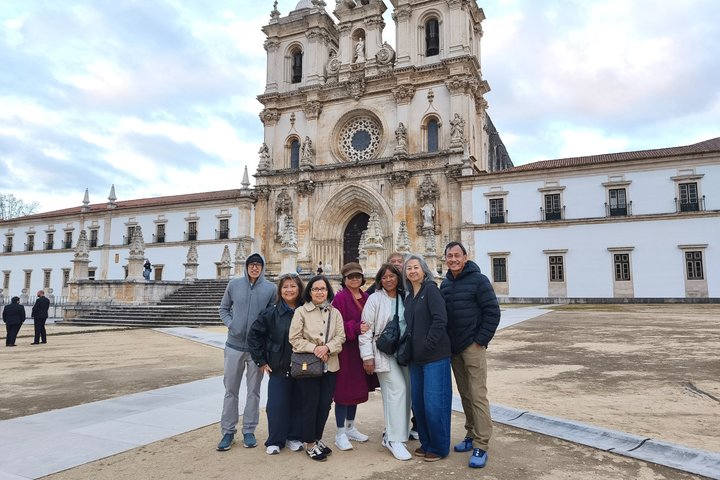 From Fátima: Batalha, Alcobaça, Nazaré Private Tour