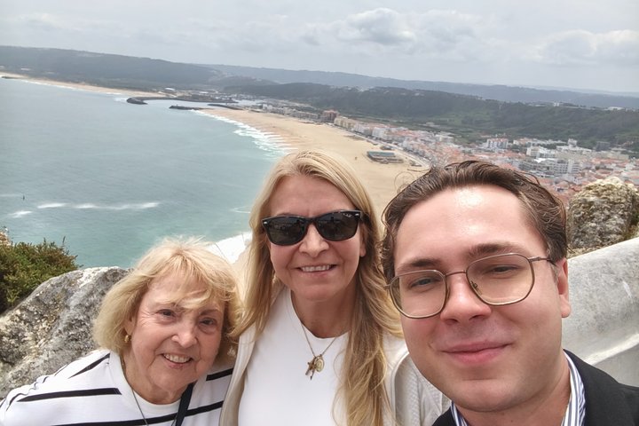From Fátima: Batalha, Alcobaça, Nazaré Private Tour