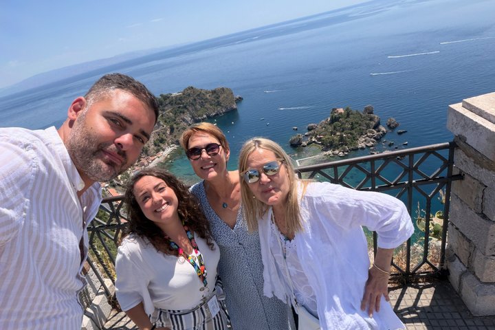 Taormina Castelmola : private cruise tour from Messina