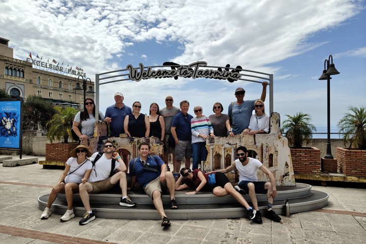 Taormina Castelmola : private cruise tour from Messina