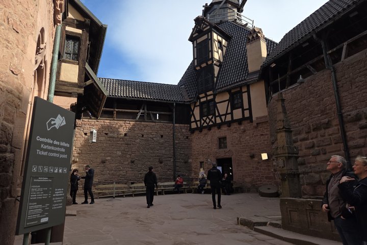 Price instead: From Strasbourg to Château ,Riquewihr and Colmar