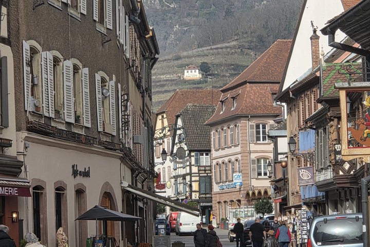 Price instead: From Strasbourg to Château ,Riquewihr and Colmar