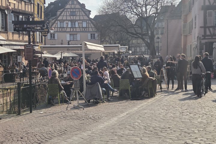 Price instead: From Strasbourg to Château ,Riquewihr and Colmar