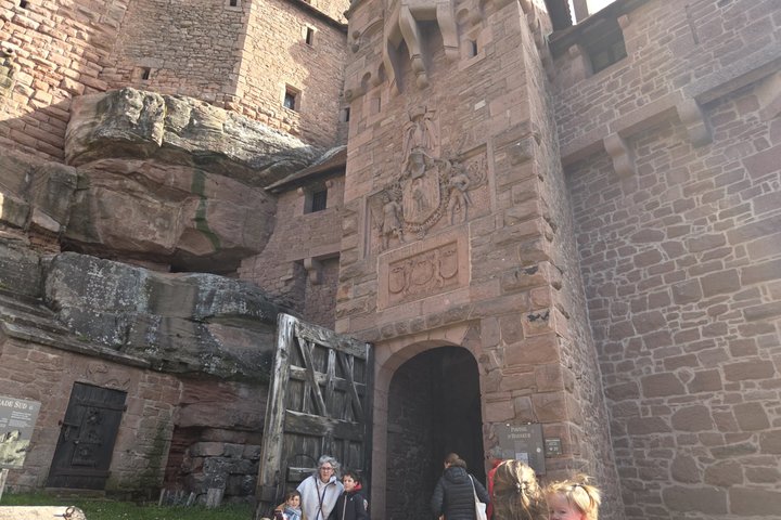 Price instead: From Strasbourg to Château ,Riquewihr and Colmar