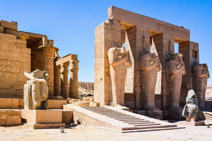 Hurghada: Luxor Valley of the Kings & Tutankhamun Tomb Trip