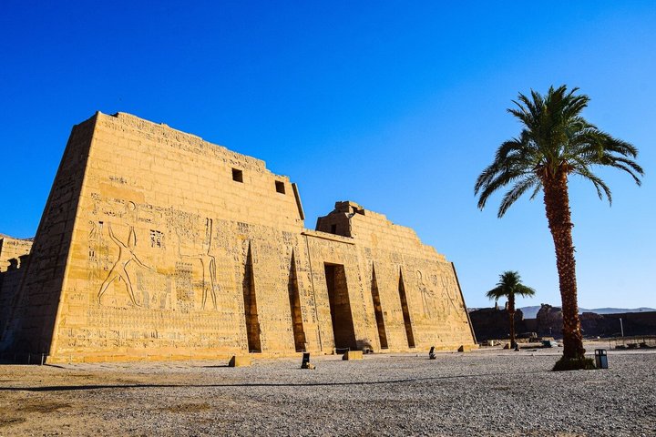Hurghada: Luxor Valley of the Kings & Tutankhamun Tomb Trip