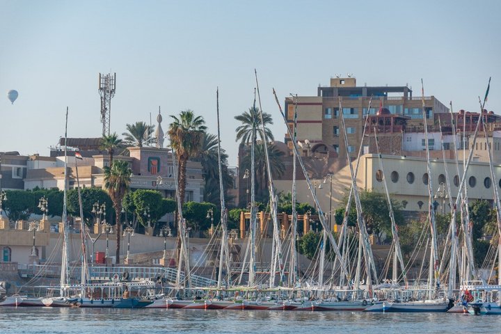 Hurghada: Luxor Valley of the Kings & Tutankhamun Tomb Trip