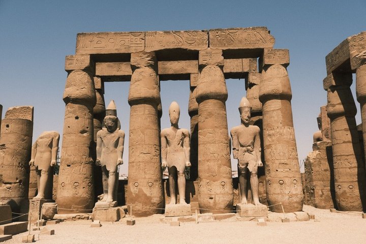 Hurghada: Luxor Valley of the Kings & Tutankhamun Tomb Trip