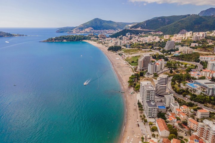 Tirana: Day Tour to Montenegro, Budva and Sveti Stefan