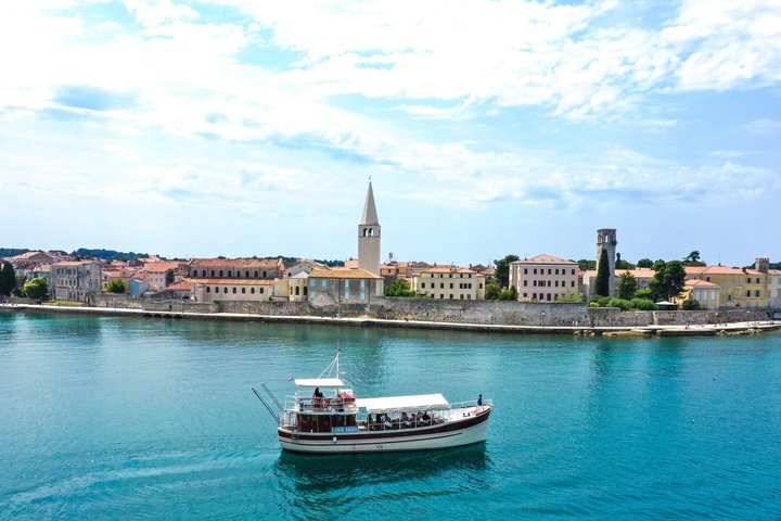 Firework Sea Cruise from Porec with Drinks Included