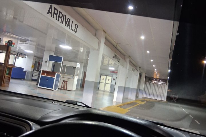 St. Lucia Airport Transfer from UVF to Any Hotel/Resort Private