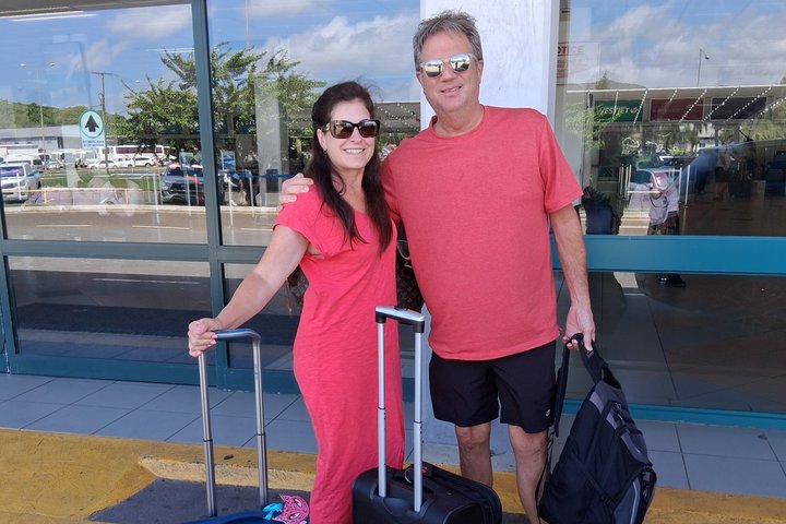 St. Lucia Airport Transfer from UVF to Any Hotel/Resort Private