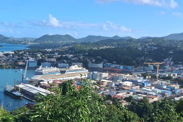 Explore Soufriere St. Lucia Tet Paul Mud Baths & Waterfall Tour