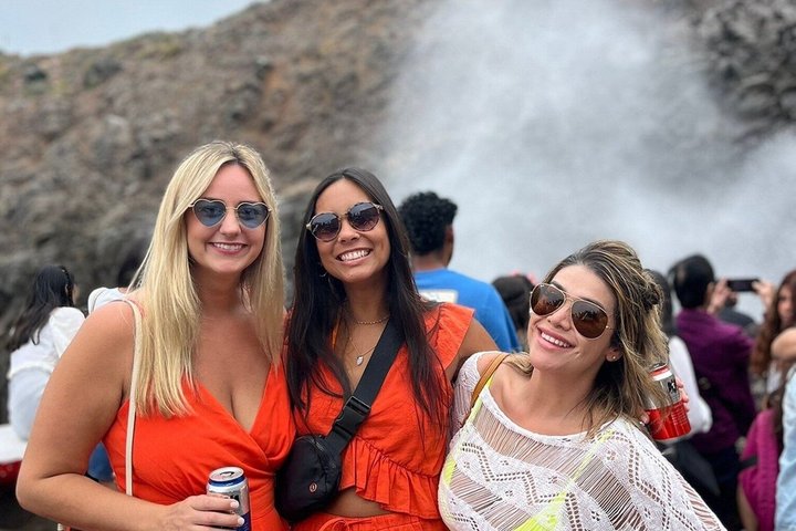 Private Shore Excursion: Beach or Canyon Horseback + Bufadora opt