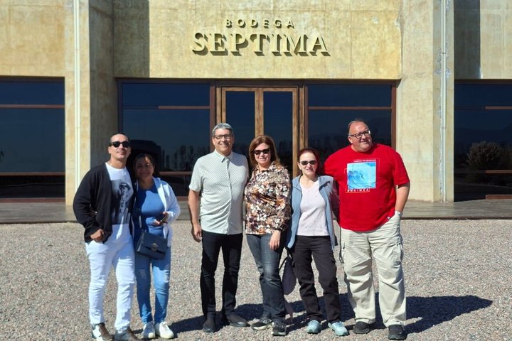 Casa Vigil (the enemy) + 2 wineries + Olivicola