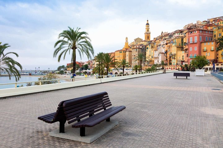 Hello Menton: Private 2-Hour Intro City Walk with Local Guide