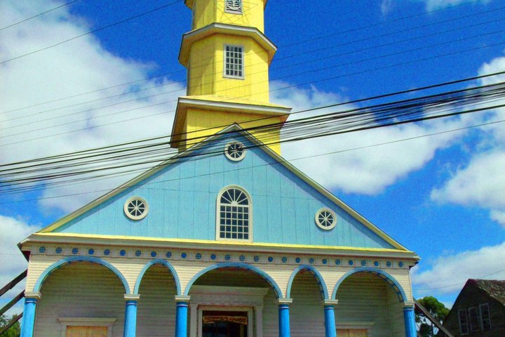 Lemuy Island Heritage & Nature Tour