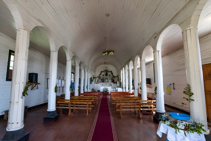Lemuy Island Heritage & Nature Tour