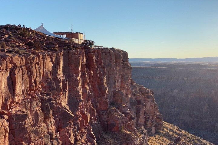 Shuttle Between Las Vegas and Grand Canyon West w/Sunset Option