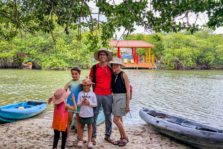 Kalipuna Island Kayak Rental and Nature Experience in Hopkins