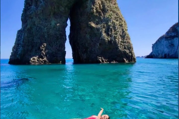 Boat Tour Ponza Palmarola