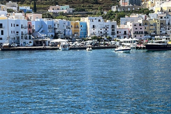 Boat Tour Ponza Palmarola