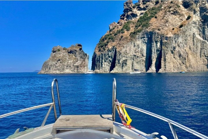 Boat Tour Ponza Palmarola