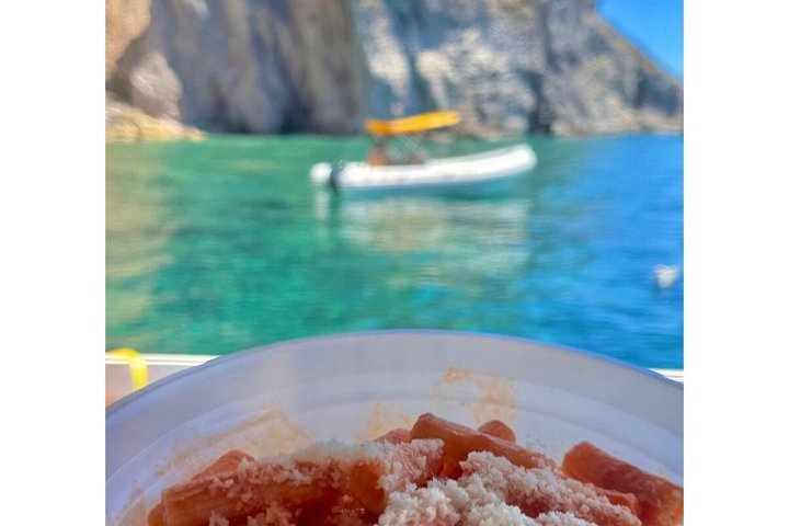 Boat Tour Ponza Palmarola