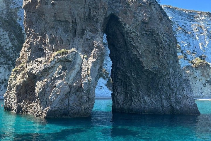 Boat Tour Ponza Palmarola